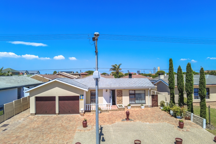 4 Bedroom Property for Sale in Goodwood Park Western Cape